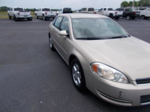 Used 2008 Chevrolet Impala LT image 10