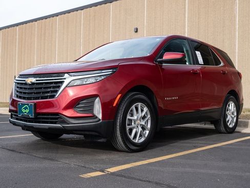 Used 2023 Chevrolet Equinox LT image 4