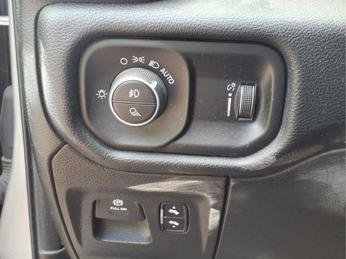 Used 2020 RAM 1500 Big Horn AWD/4WD image 16