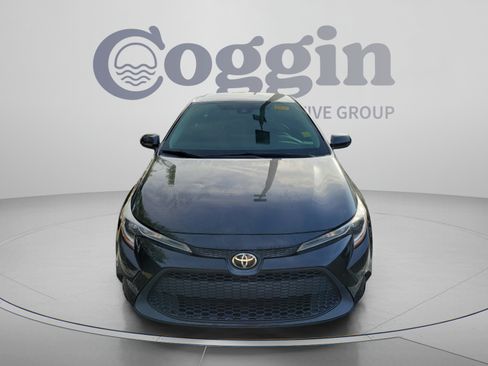 Used 2021 Toyota Corolla LE FWD image 12