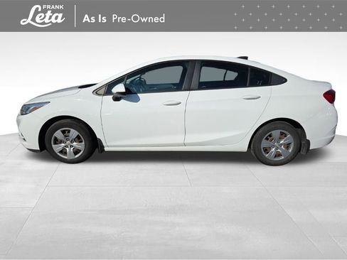 Used 2017 Chevrolet Cruze LS image 4