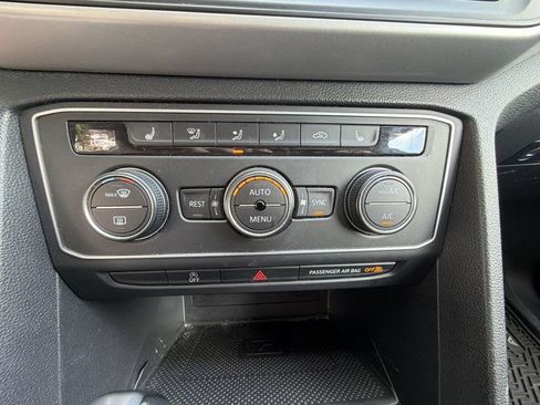 Used 2021 Volkswagen Atlas SE FWD image 19
