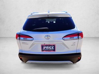 Used 2024 Toyota Corolla Cross LE AWD/4WD video 3