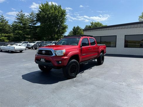 Used 2013 Toyota Tacoma 4x4 Double Cab w/ SR5 Pkg image 1
