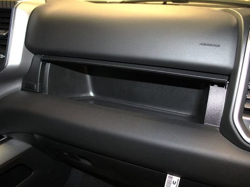 New 2026 RAM 1500 Big Horn AWD/4WD image 30