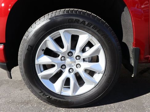 Used 2022 Chevrolet Silverado 1500 Custom w/ Safety Confidence Package image 29