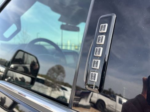 Used 2021 Ford F250 King Ranch w/ King Ranch Ultimate Package image 10