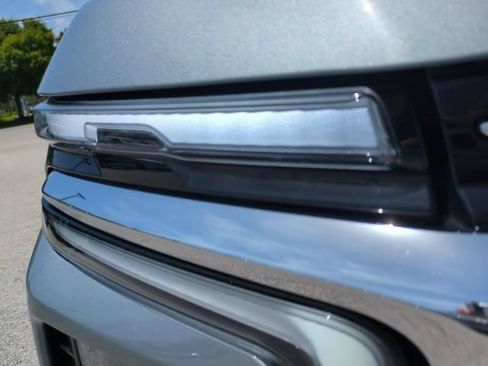 Used 2025 Chevrolet Tahoe LT AWD/4WD image 10