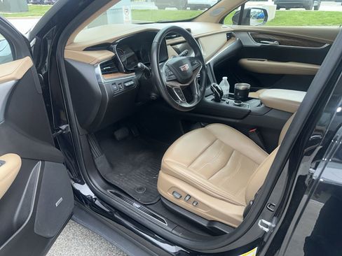 Used 2020 Cadillac XT5 Premium Luxury w/ Platinum Package AWD/4WD image 7