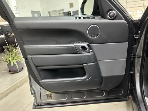 Used 2018 Land Rover Range Rover Sport Supercharged AWD/4WD image 10