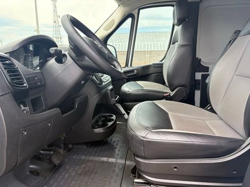 Used 2023 RAM ProMaster 2500 FWD image 25