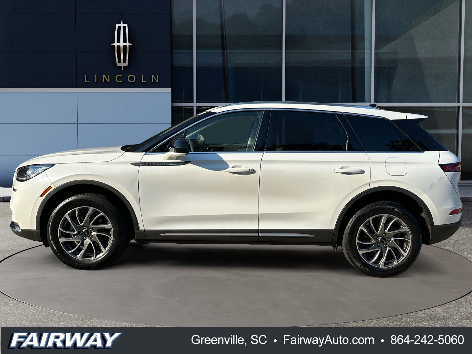 Used 2022 Lincoln Corsair FWD image 8