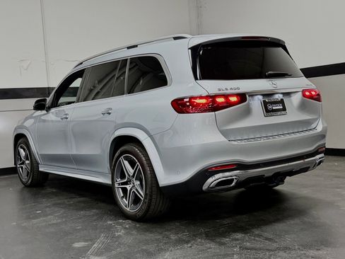 Used 2025 Mercedes-Benz GLS 450 4MATIC image 10