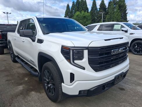 Used 2023 GMC Sierra 1500 Elevation AWD/4WD image 2