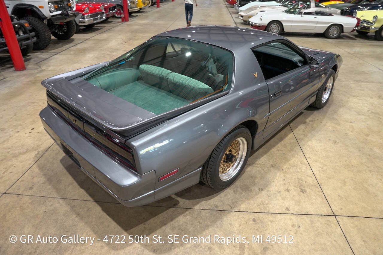 Used 1987 Pontiac Firebird Trans Am RWD image 17