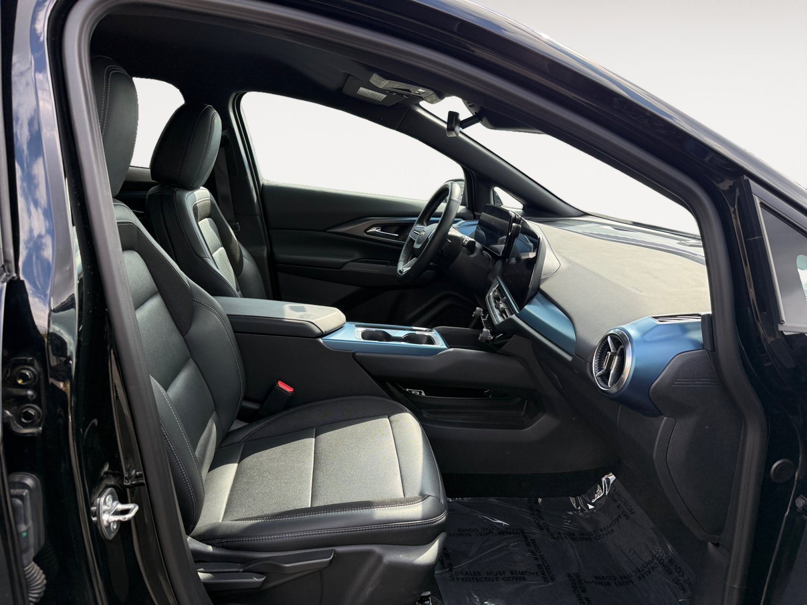 Used 2024 Chevrolet Equinox EV LT FWD image 19