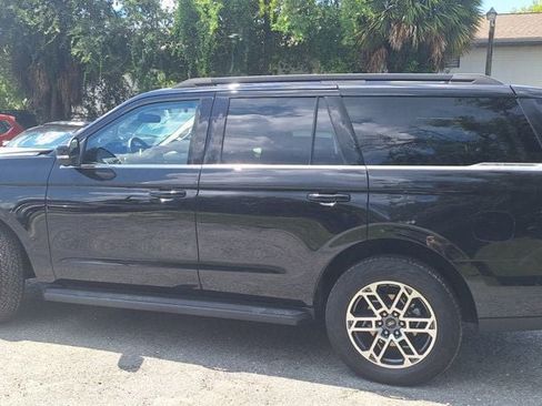 Used 2025 Ford Expedition Active AWD/4WD image 7