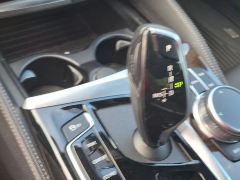 Used 2020 BMW 540i xDrive w/ M Sport Package AWD/4WD image 4