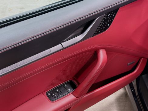 Used 2023 Porsche 911 Carrera 4 GTS image 21