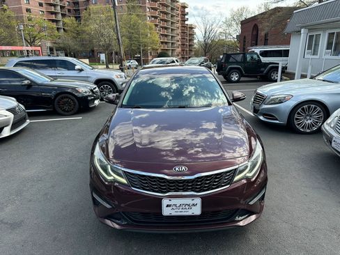 Used 2019 Kia Optima LX image 4