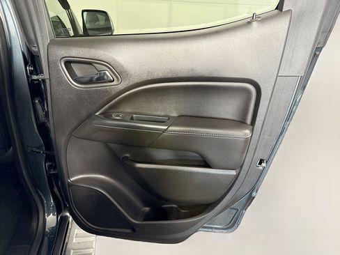 Used 2018 GMC Canyon SLE w/ SLE Convenience Package image 27