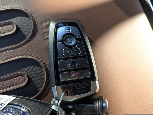 New 2025 Ford F150 King Ranch w/ FX4 Off-Road Package image 38