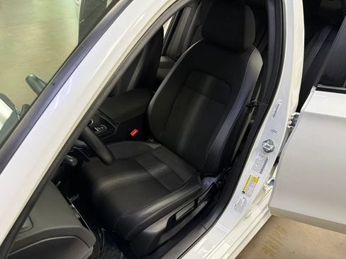 Used 2024 Honda Civic Sport image 12