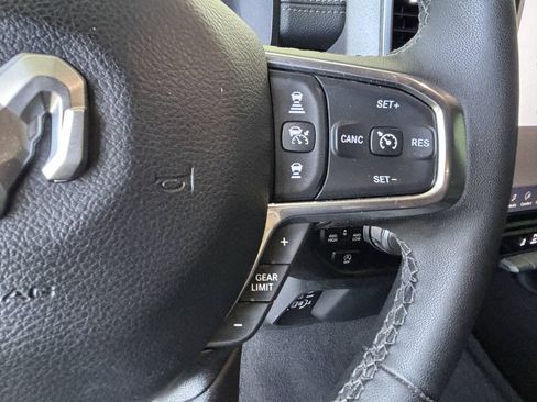 Used 2025 RAM 1500 Laramie AWD/4WD image 17