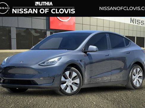 Used 2020 Tesla Model Y Long Range AWD/4WD image 1