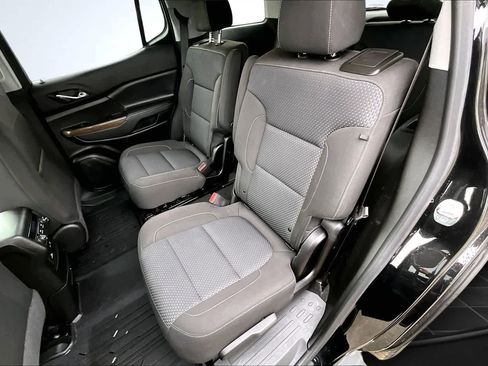 Used 2023 GMC Acadia SLE w/ Driver Convenience Package image 13