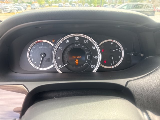 Used 2017 Honda Accord Touring image 12