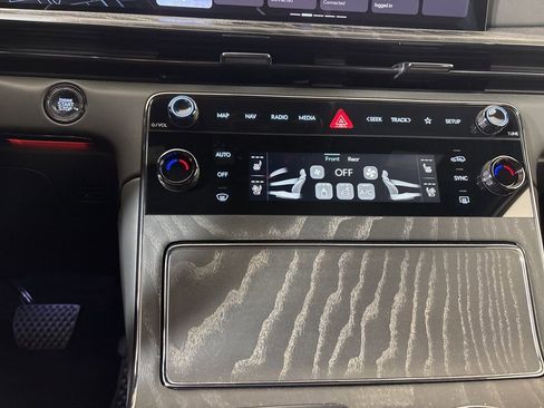 New 2026 Genesis GV80 3.5T Prestige image 31