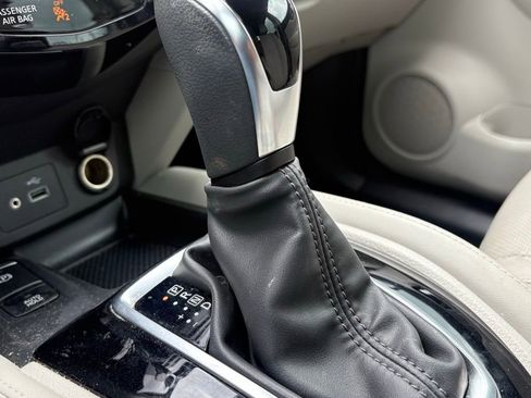 Used 2020 Nissan Rogue Sport SL image 23