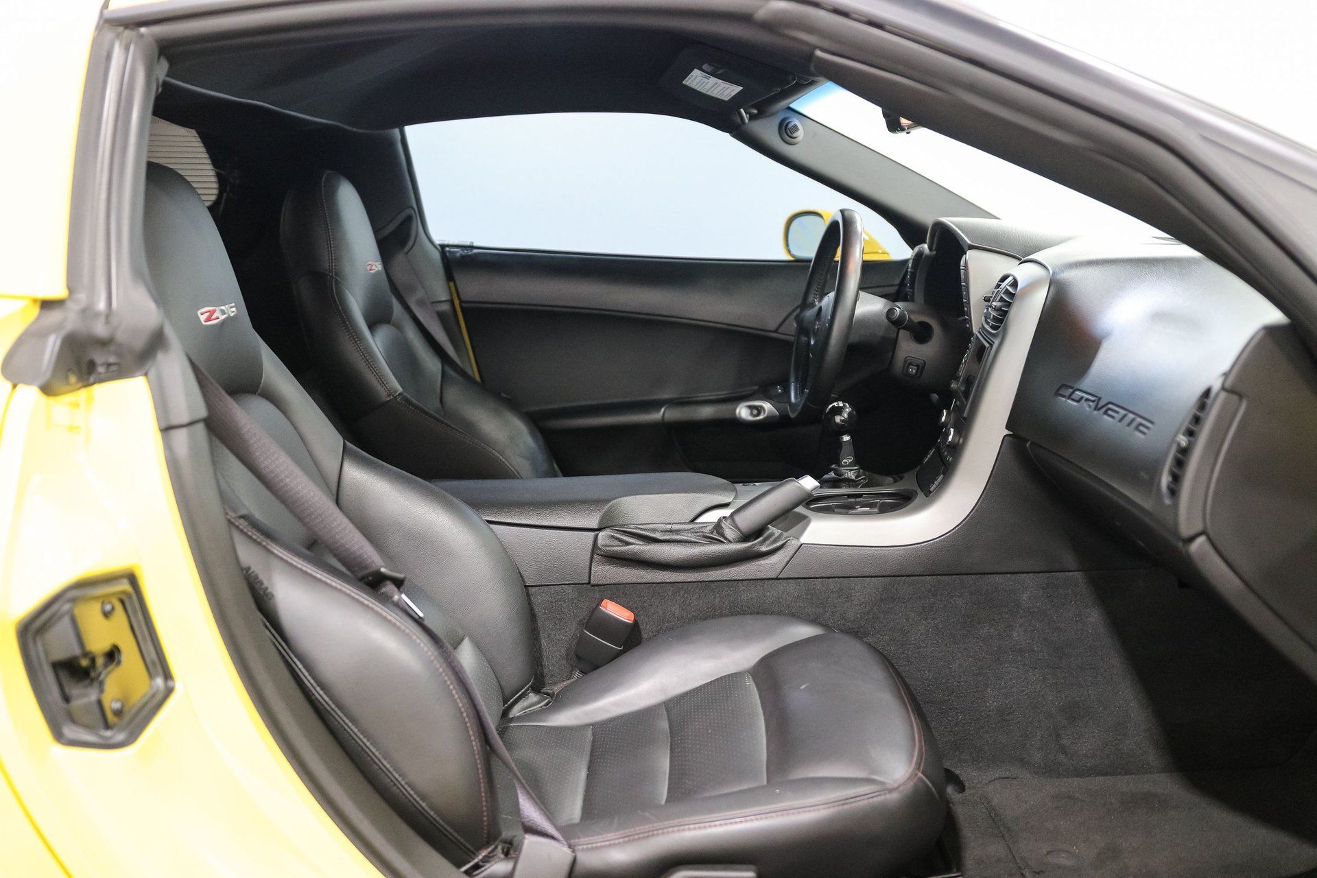Used 2007 Chevrolet Corvette Z06 w/ Preferred Equipment Group RWD image 13