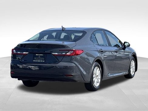 Used 2025 Toyota Camry LE FWD image 11