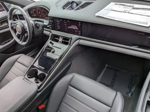 New 2026 Porsche Panamera image 27