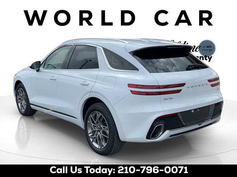 Used 2025 Genesis GV70 2.5T AWD/4WD image 5