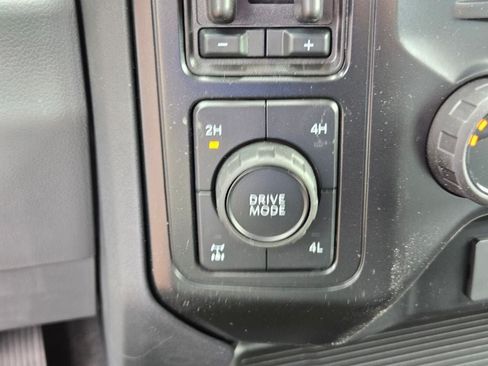 New 2026 Ford F250 XLT w/ XLT Premium Package AWD/4WD image 25
