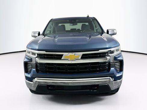 Used 2024 Chevrolet Silverado 1500 LT AWD/4WD image 2