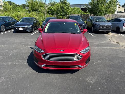 Used 2020 Ford Fusion SEL FWD image 4