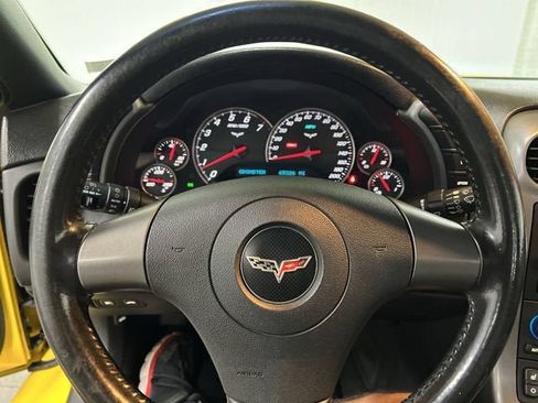 Used 2006 Chevrolet Corvette Convertible w/ Preferred Equipment Group RWD image 11