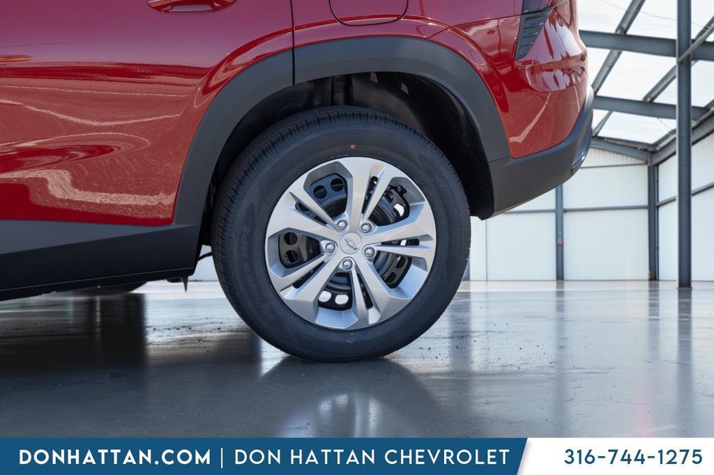 New 2026 Chevrolet Trax LS FWD image 30