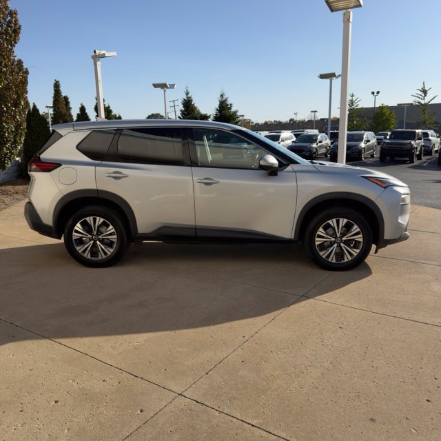 Used 2021 Nissan Rogue SV AWD/4WD image 7