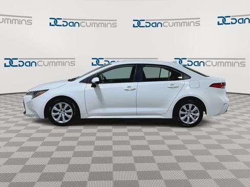 Used 2023 Toyota Corolla LE FWD image 5