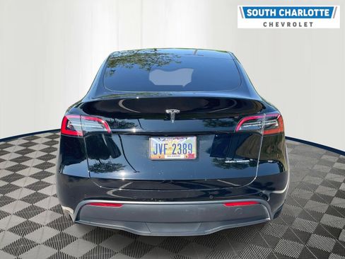 Used 2022 Tesla Model Y Long Range AWD/4WD image 6