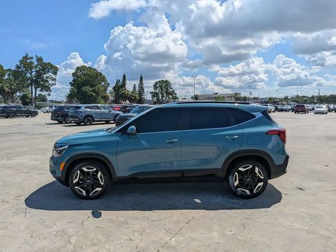 Certified 2025 Kia Seltos SX w/ SX Sunroof Package AWD/4WD image 5