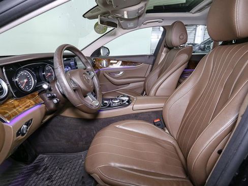 Used 2017 Mercedes-Benz E 300 4MATIC image 37