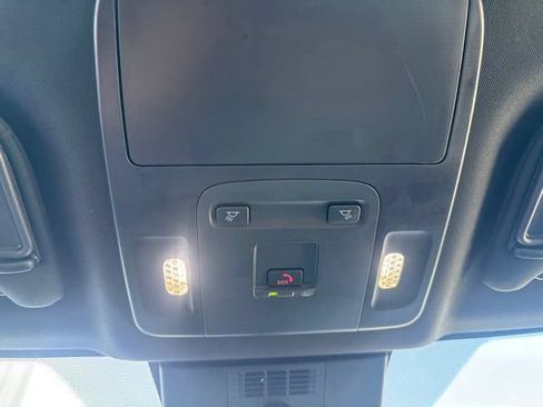 Used 2025 Toyota Camry SE FWD image 34