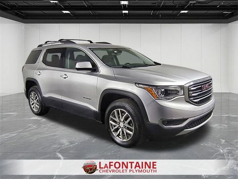 Certified 2019 GMC Acadia SLE image 2
