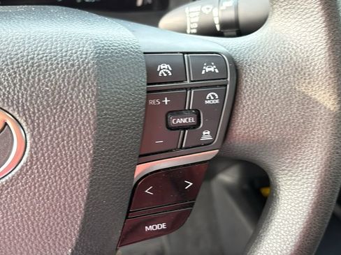 Used 2025 Toyota Camry LE FWD image 14